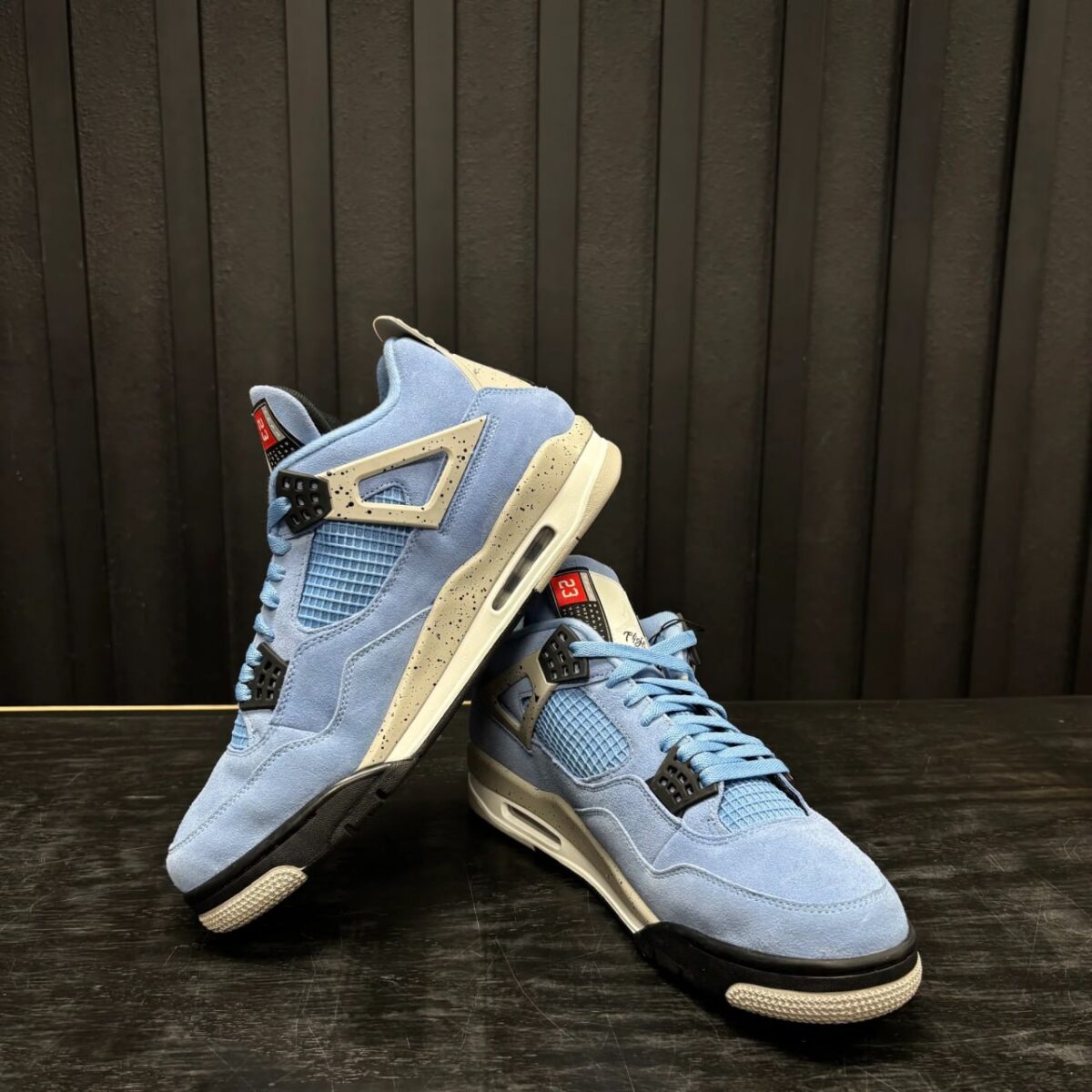 Jordan 4 Retro University Blue